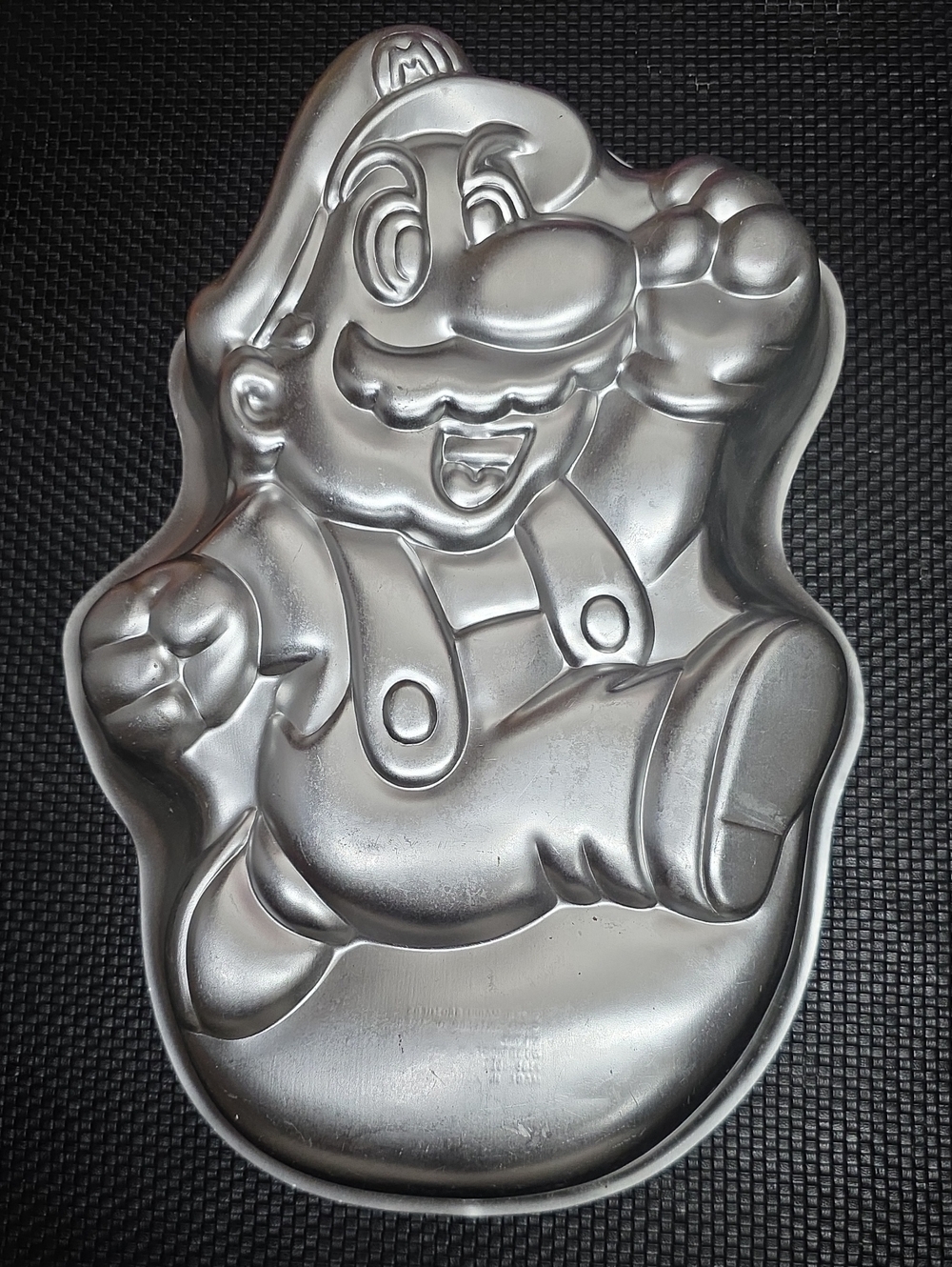 Vintage 1989 Wilton Super Mario Bros Cake Pan Nintendo Bakeware 2105-2989